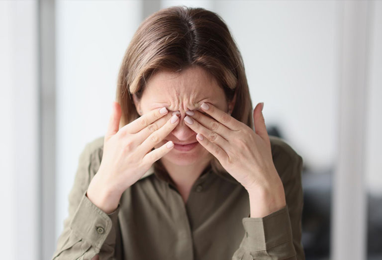 Les yeux secs Yeux secs : un symptôme fréquent des troubles de la vision