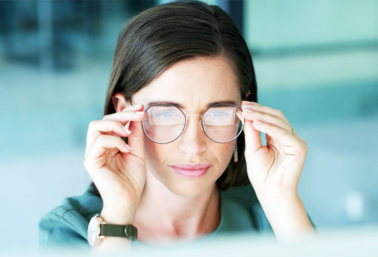 Myopie : symptômes, causes et traitements Myopie : symptômes, causes et traitements