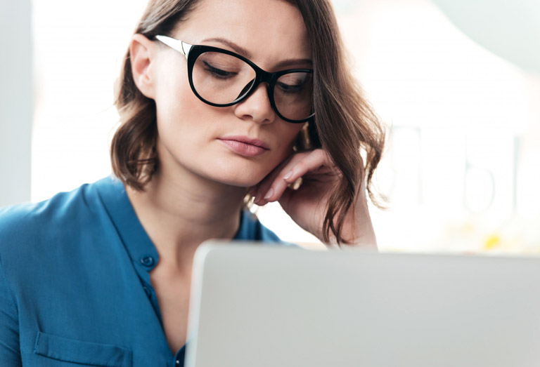 Vision et posture devant l’écran