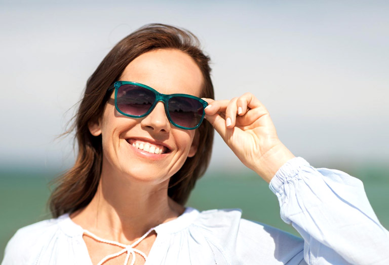 L'utilisation prolongée des lunettes de soleil